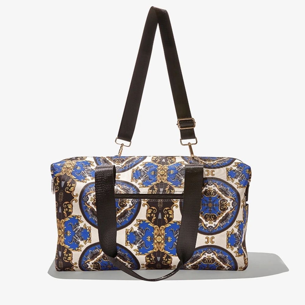 🆕WT alice + olivia Weekender Duffle Bag in "Regal Romance Sapphire" Print 💙